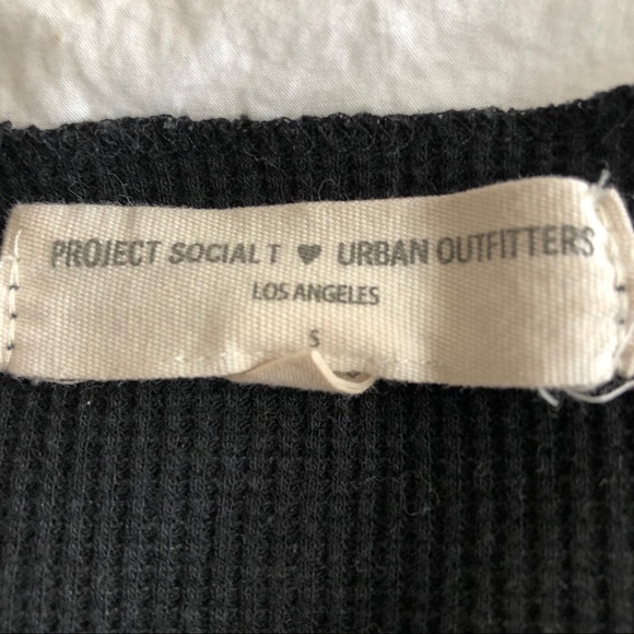 ✨UO Project Social T Drew Surplice Thermal - Picture 5 of 8